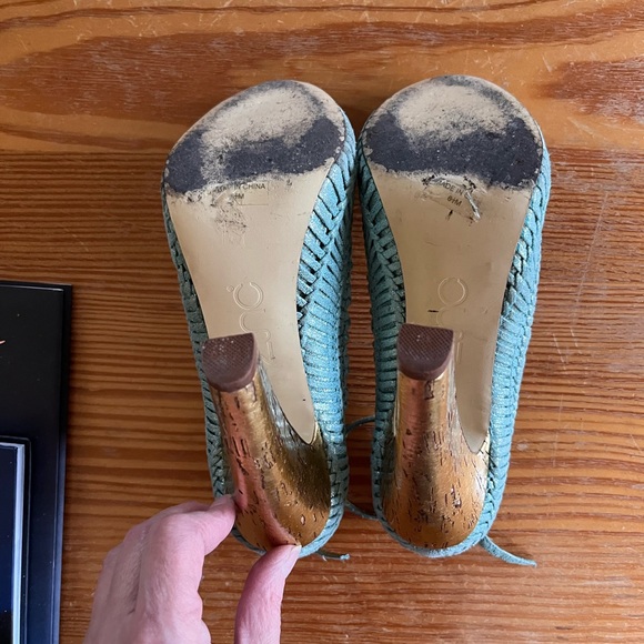 Zinc basketweave ankle strap heels, size 6.5 - Picture 5 of 6